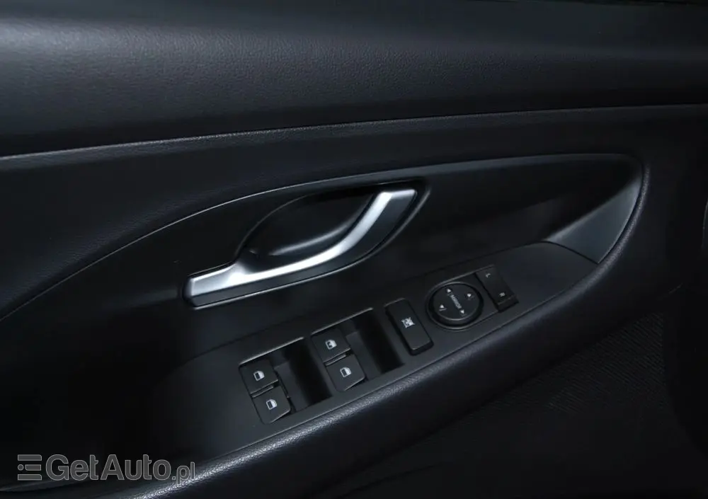 HYUNDAI I30 1.5 DPI Modern