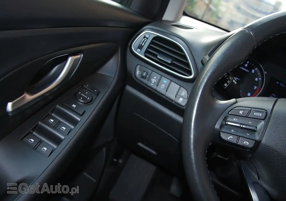 HYUNDAI I30 1.5 DPI Modern