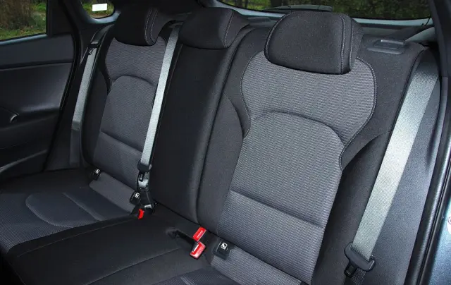 HYUNDAI I30 1.5 DPI Modern