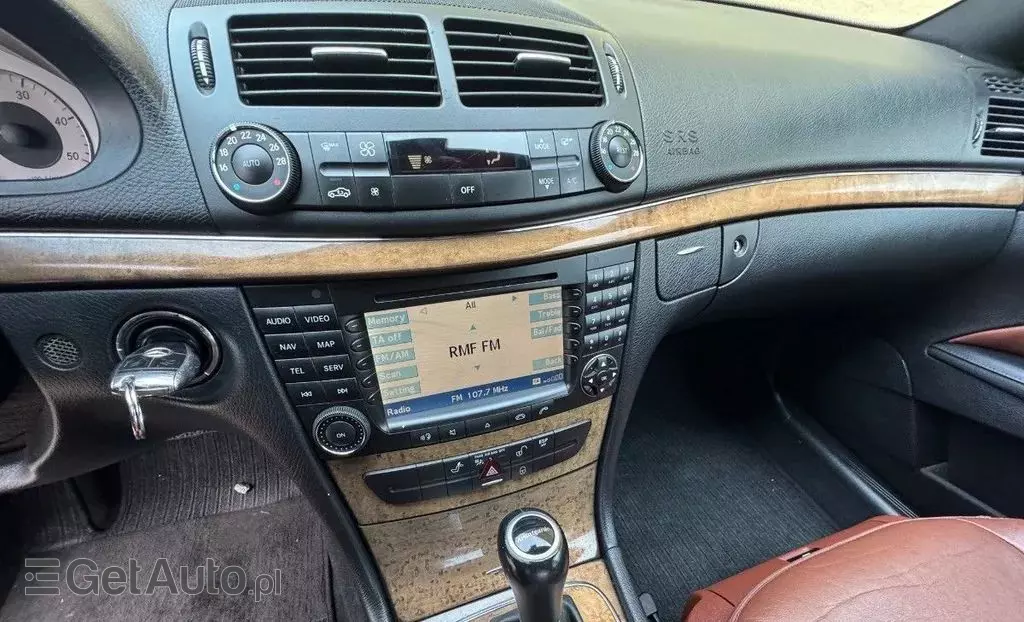 MERCEDES-BENZ Klasa E 