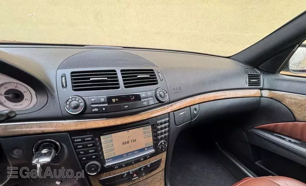 MERCEDES-BENZ Klasa E 