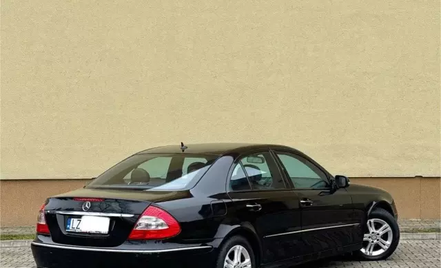MERCEDES-BENZ Klasa E 