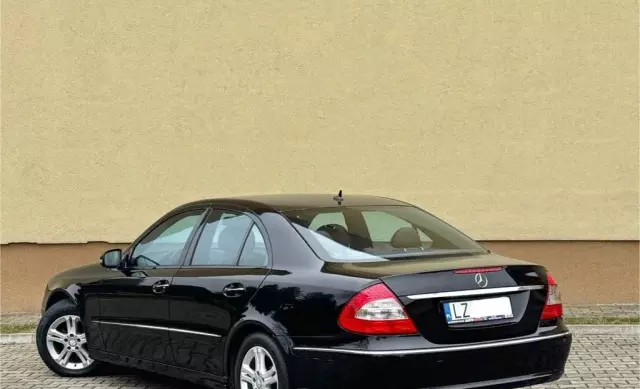 MERCEDES-BENZ Klasa E 