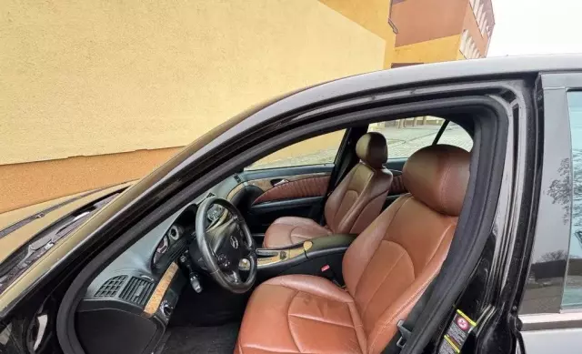 MERCEDES-BENZ Klasa E 