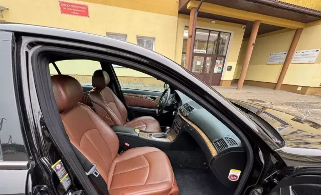 MERCEDES-BENZ Klasa E 