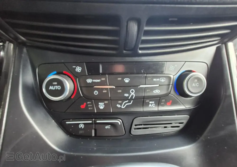 FORD Kuga 1.5 EcoBoost FWD Titanium ASS MMT6