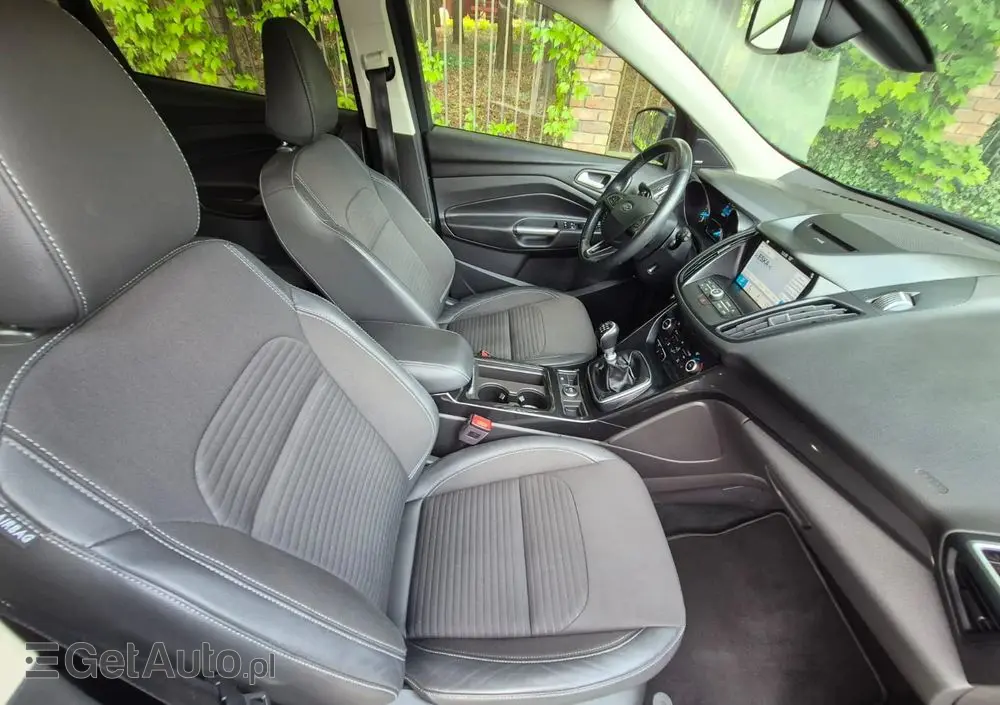 FORD Kuga 1.5 EcoBoost FWD Titanium ASS MMT6