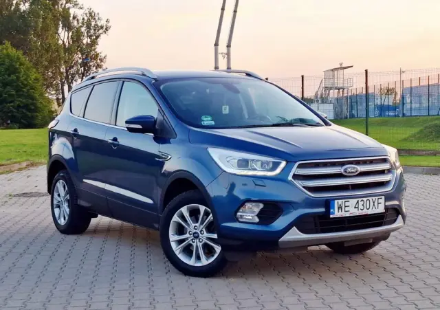 FORD Kuga 1.5 EcoBoost FWD Titanium ASS MMT6