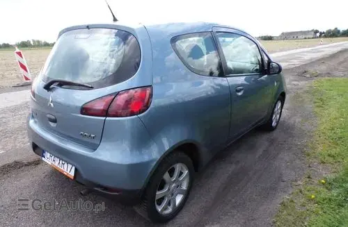MITSUBISHI Colt 