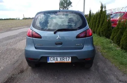 MITSUBISHI Colt 