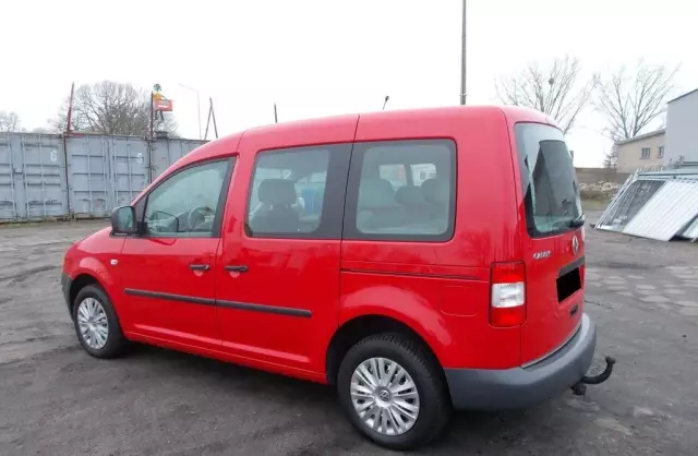 VOLKSWAGEN Caddy 
