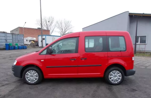 VOLKSWAGEN Caddy 