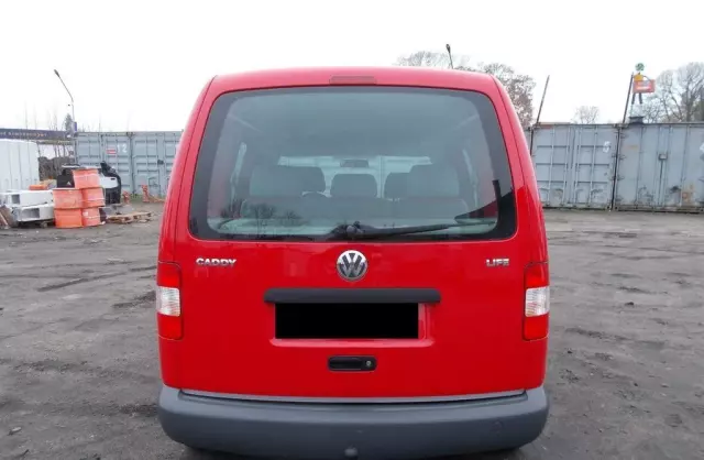 VOLKSWAGEN Caddy 