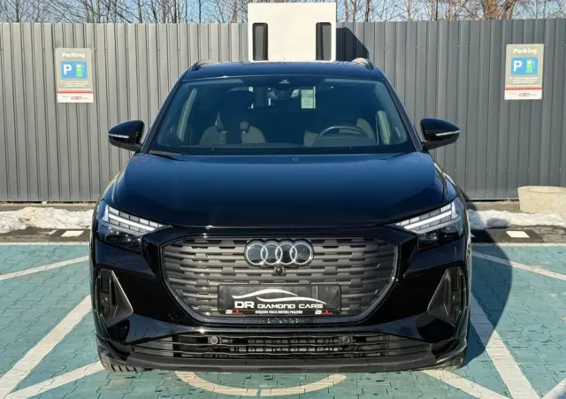 AUDI Q4 e-tron 50 quattro