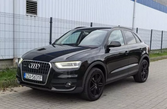 AUDI Q3 