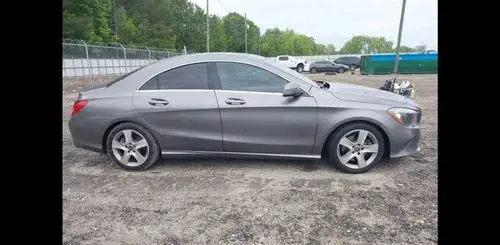 MERCEDES-BENZ CLA 