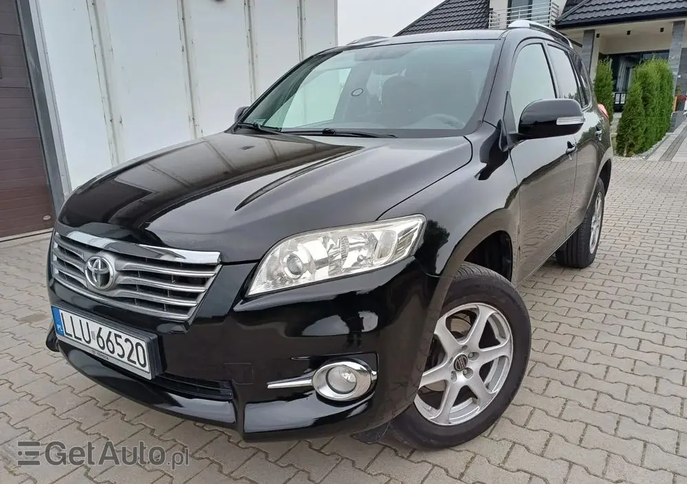 TOYOTA RAV4 2.2 D-CAT 4x4 Executive