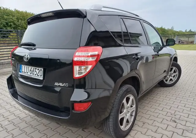 TOYOTA RAV4 2.2 D-CAT 4x4 Executive