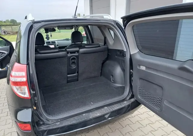 TOYOTA RAV4 2.2 D-CAT 4x4 Executive