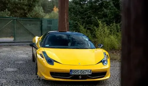 FERRARI 458 