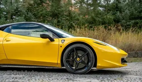 FERRARI 458 