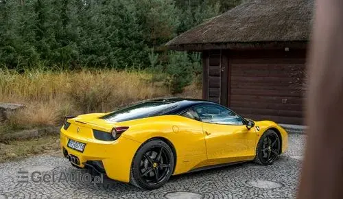 FERRARI 458 