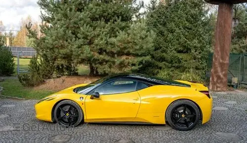 FERRARI 458 