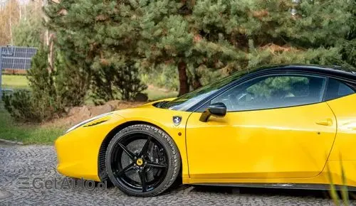 FERRARI 458 