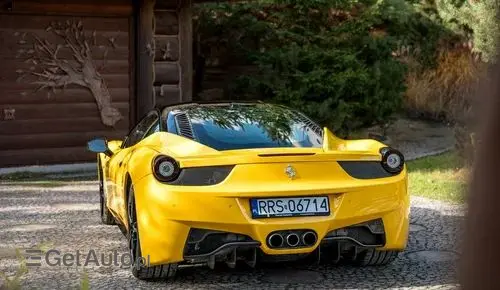 FERRARI 458 