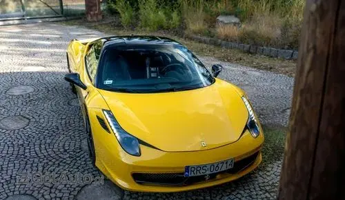 FERRARI 458 