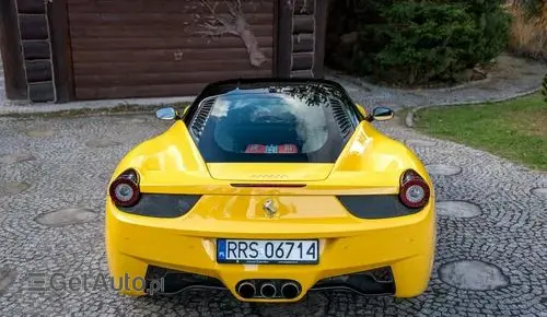 FERRARI 458 