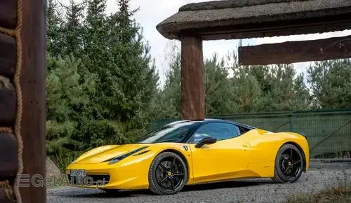 FERRARI 458 