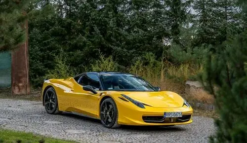 FERRARI 458 