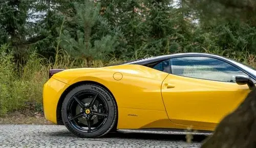 FERRARI 458 