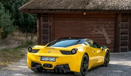 FERRARI 458 