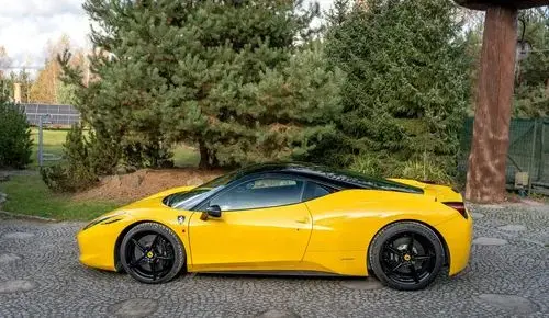 FERRARI 458 