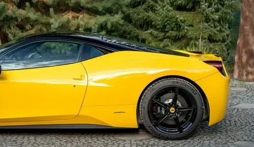 FERRARI 458 