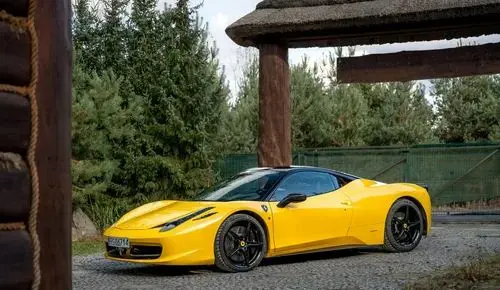 FERRARI 458 