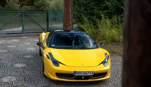 FERRARI 458 