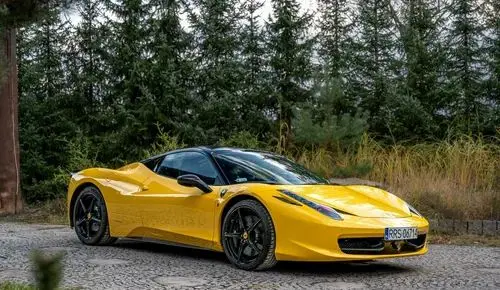 FERRARI 458 