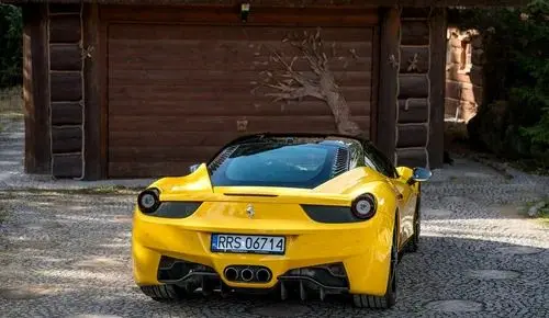 FERRARI 458 