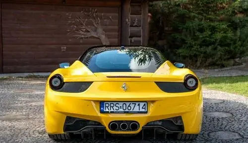 FERRARI 458 