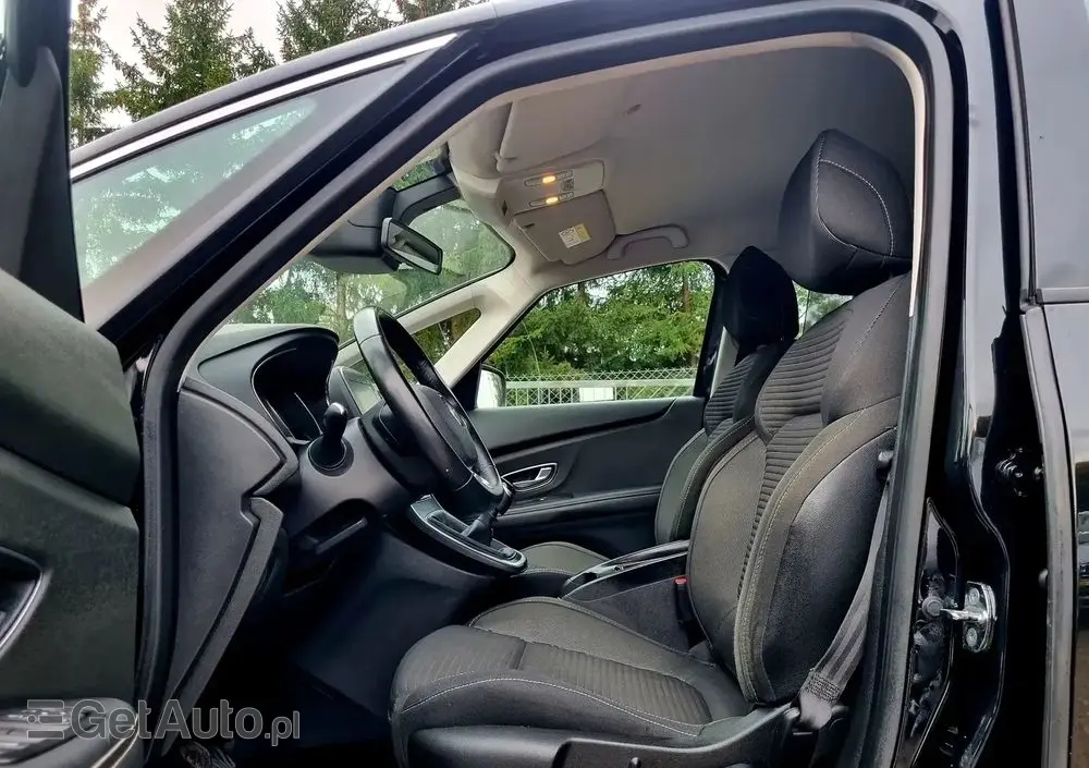 RENAULT Scenic ENERGY TCe 130 INTENS