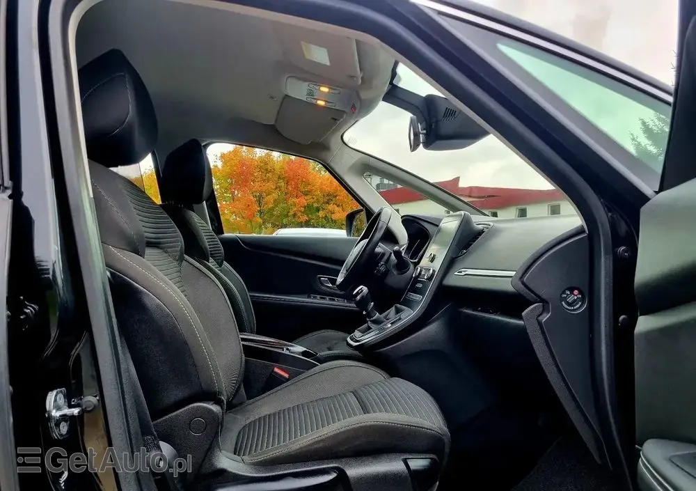 RENAULT Scenic ENERGY TCe 130 INTENS