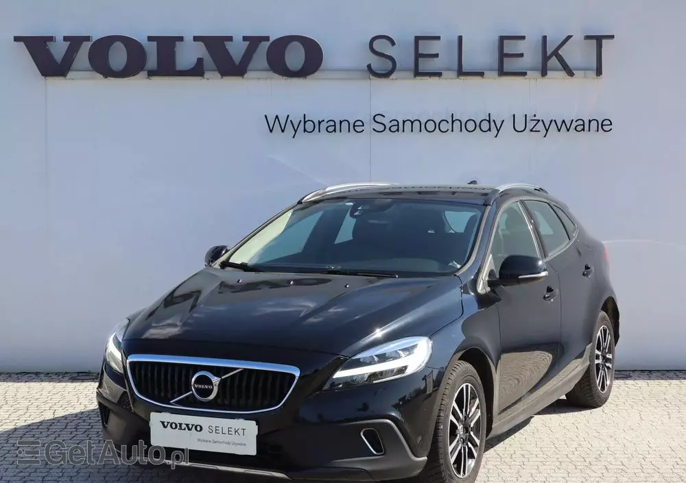 VOLVO V40 Cross Country D2 Drive-E Momentum