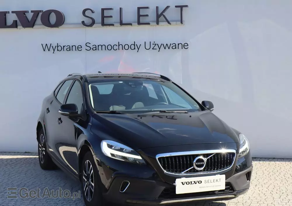 VOLVO V40 Cross Country D2 Drive-E Momentum