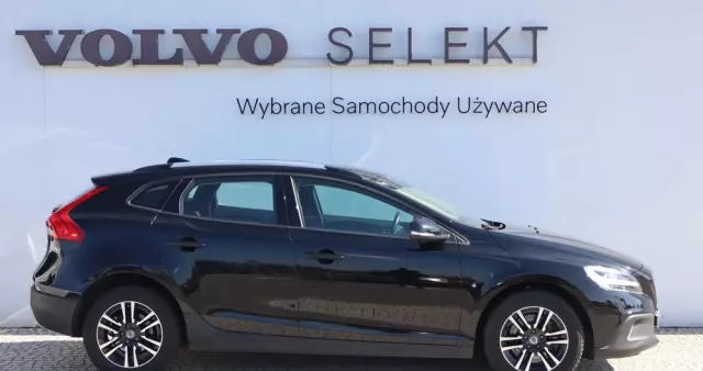 VOLVO V40 Cross Country D2 Drive-E Momentum