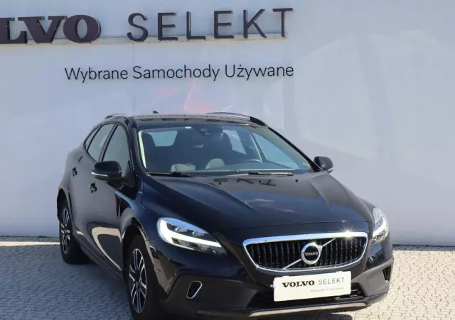 VOLVO V40 Cross Country D2 Drive-E Momentum
