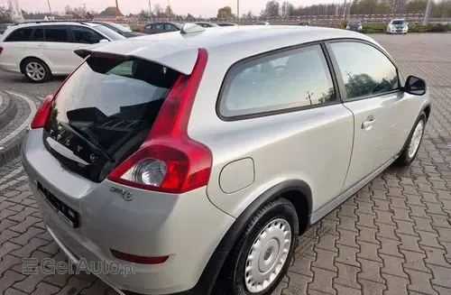 VOLVO C30 