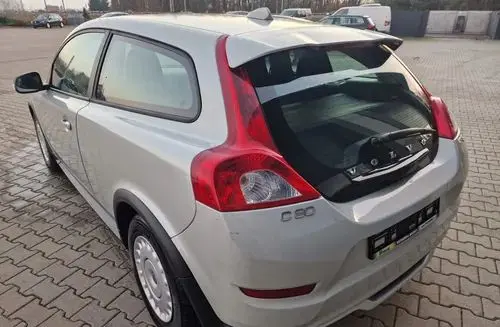 VOLVO C30 